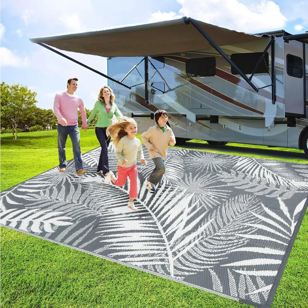 Outdoor Reversible Plastic Straw Rug For Patio And RV